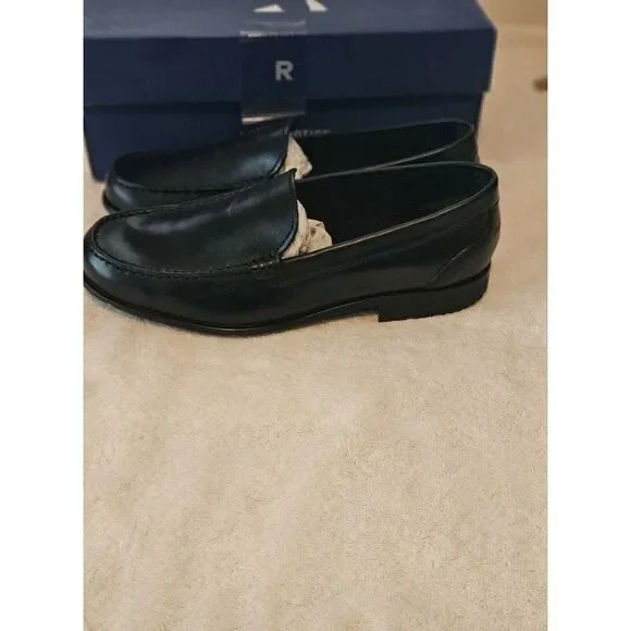 Rockport mens classic loafer Nwb
